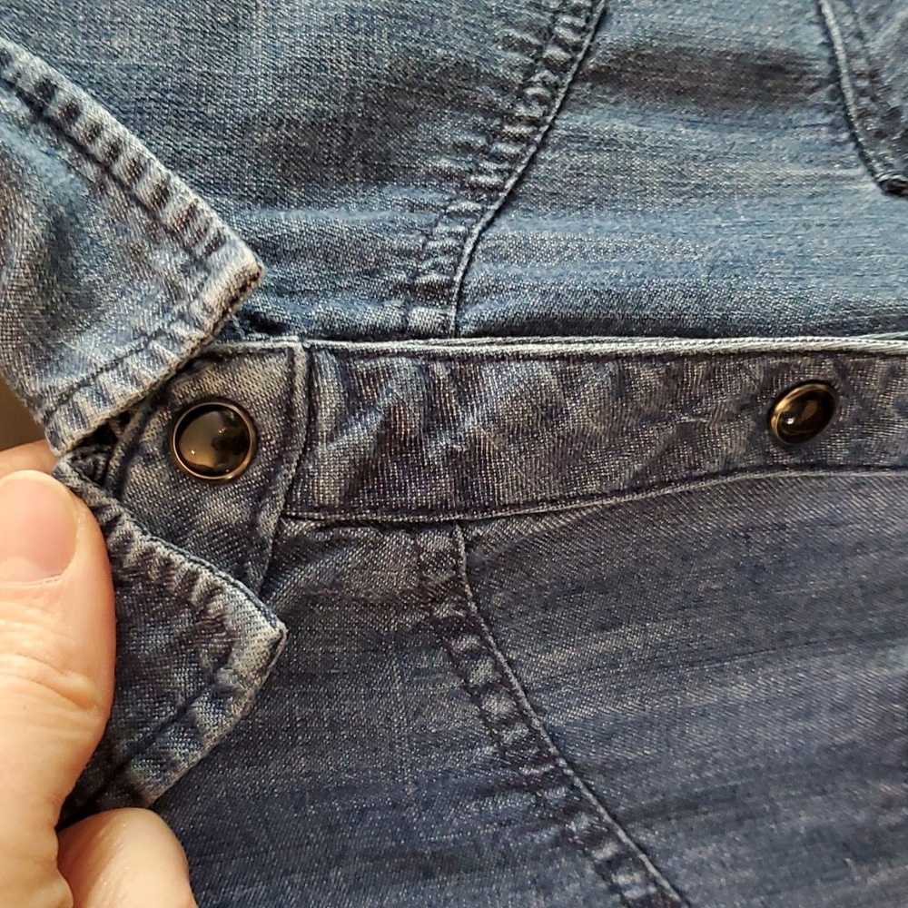 Rails Renee Raw Hem Dark Vintage Blue Chambray Denim Button Down sz S - Picture 8 of 16